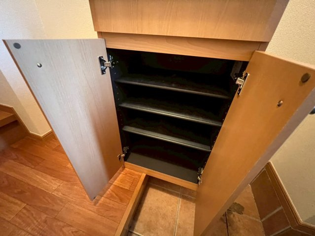 ブリッサ桜岡Ａの収納