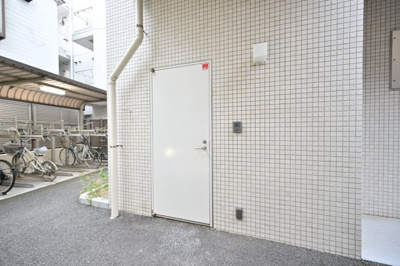 【その他】 | グラディート中板橋 | 通用口
