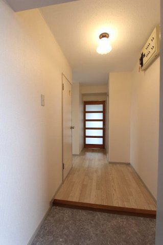 グランデ松蔭の玄関
