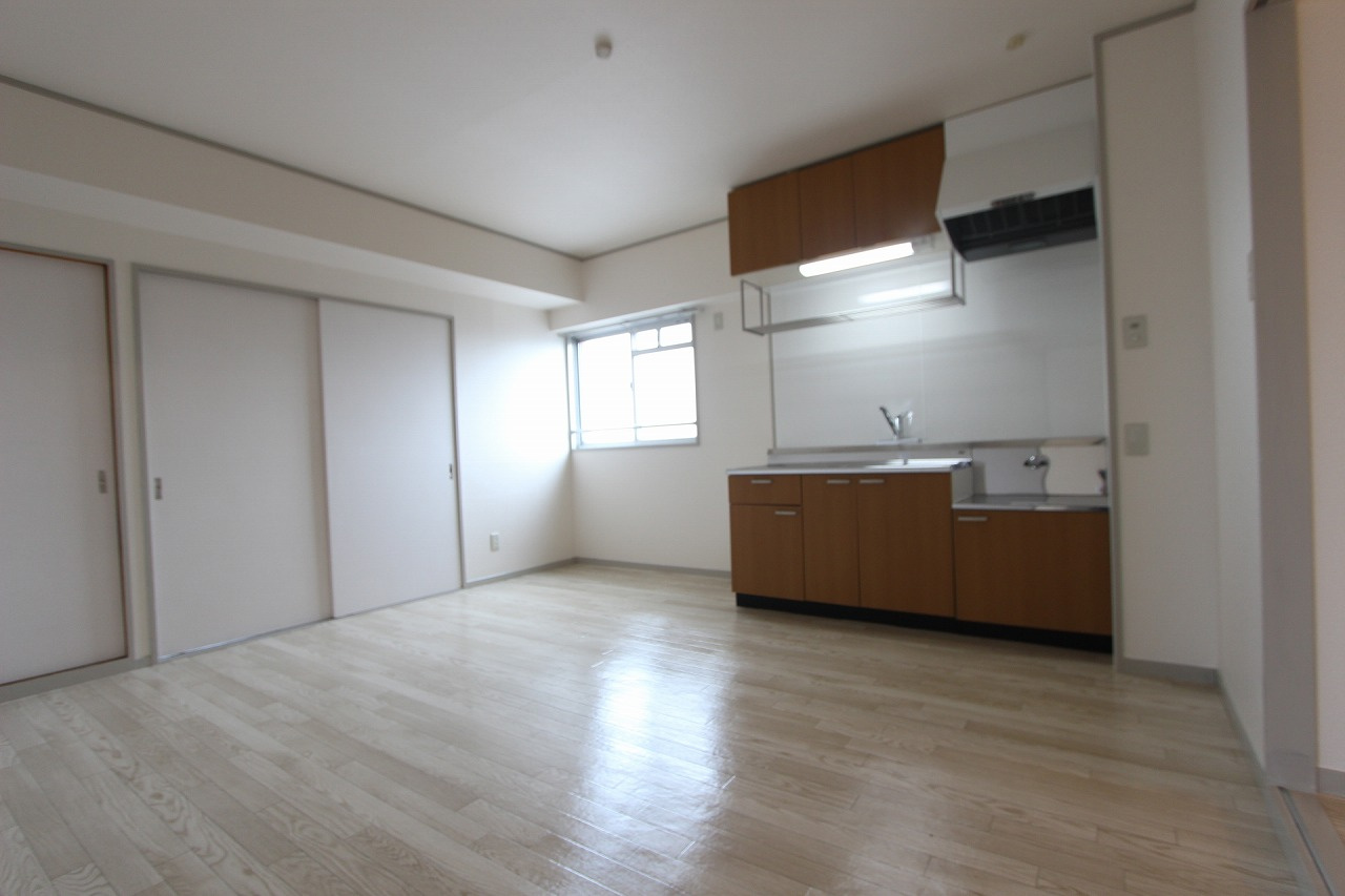 グランデ松蔭の居間・リビング