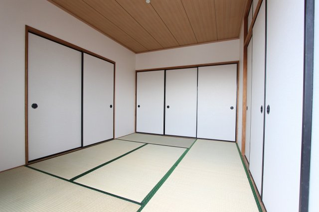 グランデ松蔭の和室