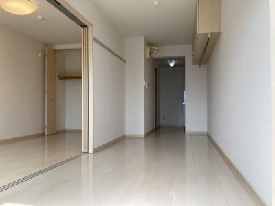 【居間・リビング】 | メゾン・ジュネスⅤ | 別室写真