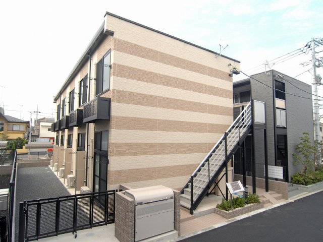 レオパレスエレガンスオキノミヤの外観