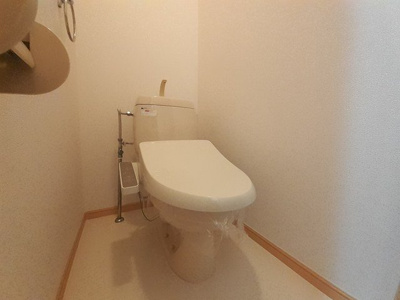 【トイレ】 | サンリッチ青山 | コンパクトで使いやすいトイレです