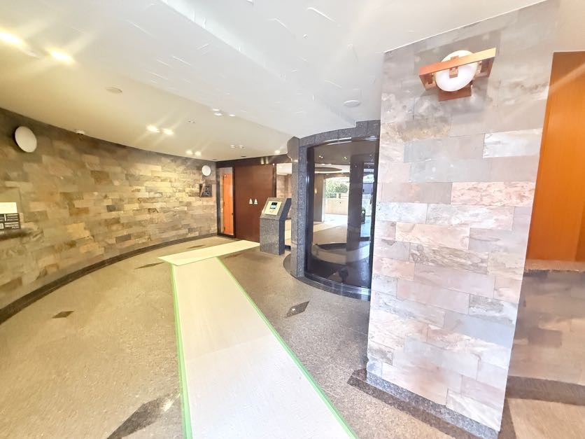 コスモ芦屋川シーサイドテラスのエントランス