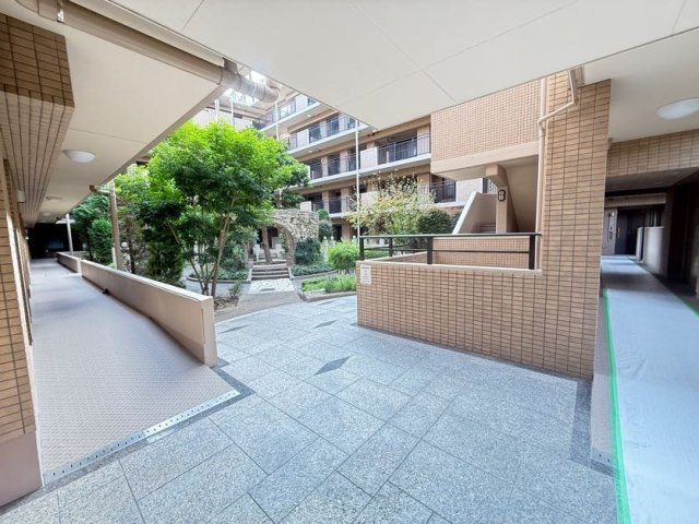 コスモ芦屋川シーサイドテラスのエントランス