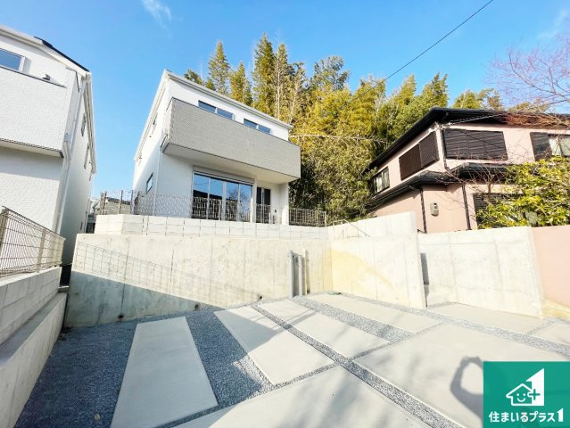 八幡市八幡石不動　第1期　新築一戸建ての外観|お客様に長く安心して住んでいだだける事にこだわった家づくり！住んでからのアフターサービスにもしっかりと取り組んでいます！