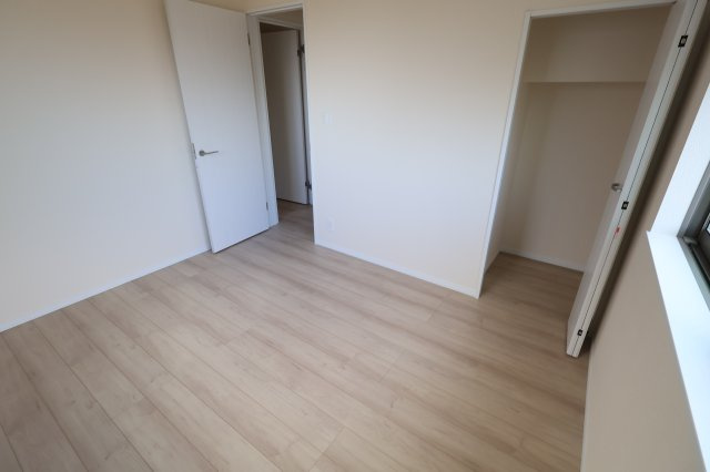 《仲介手数料無料》緑区大字三室615-1(B号棟)新築一戸建てハートフルタウンの洋室