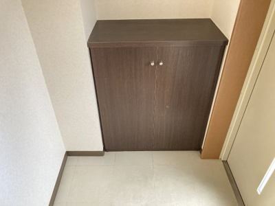 【玄関】 | ハイデンスニーズ