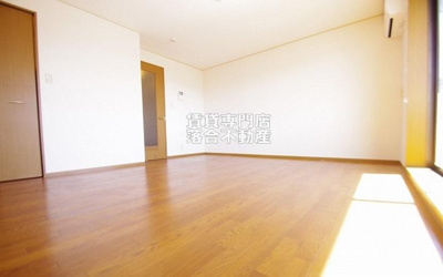 【洋室】 | ドミール矢部 | 使い勝手のいい洋室