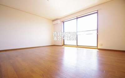 【寝室】 | ドミール矢部 | 明るいお居室