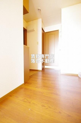 【玄関】 | ドミール矢部 | ゆったりとした玄関