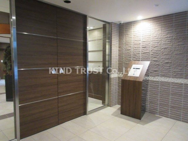 ブリリアント同心のエントランス