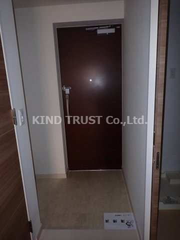 ブリリアント同心の玄関