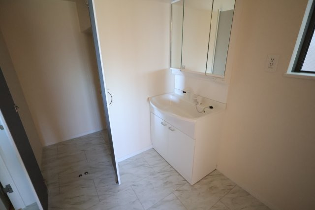 《仲介手数料無料》緑区大字三室615-1(D号棟)新築一戸建てハートフルタウンのランドリースペース