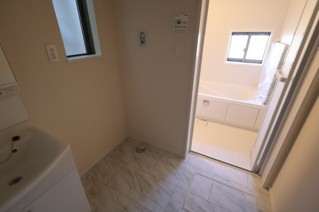 《仲介手数料無料》緑区大字三室615-1(D号棟)新築一戸建てハートフルタウンのランドリースペース