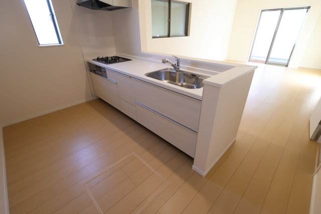 《仲介手数料無料》緑区大字三室615-1(D号棟)新築一戸建てハートフルタウンのキッチン