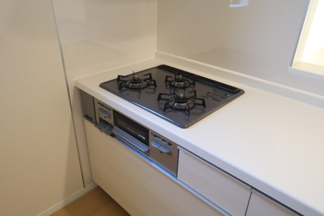 《仲介手数料無料》緑区大字三室615-1(D号棟)新築一戸建てハートフルタウンのキッチン