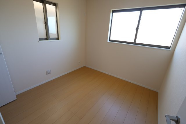 《仲介手数料無料》緑区大字三室615-1(D号棟)新築一戸建てハートフルタウンの洋室