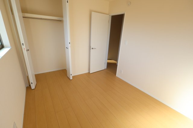 《仲介手数料無料》緑区大字三室615-1(D号棟)新築一戸建てハートフルタウンの洋室