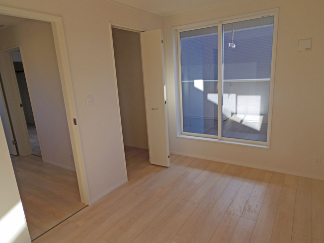 【洋室】 | 裾野市佐野第7 新築建売分譲住宅 土地＋建物 TW05877 | 裾野市佐野4号棟　洋室6.7帖 ※令和8年1月6日撮影写真