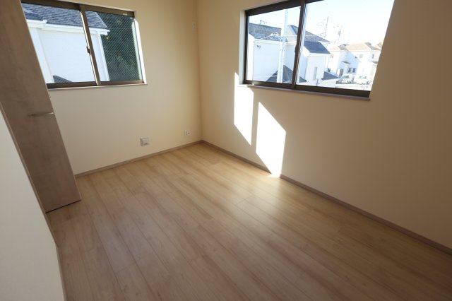 《仲介手数料無料》緑区大字三室615-1新築一戸建てハートフルタウンの洋室