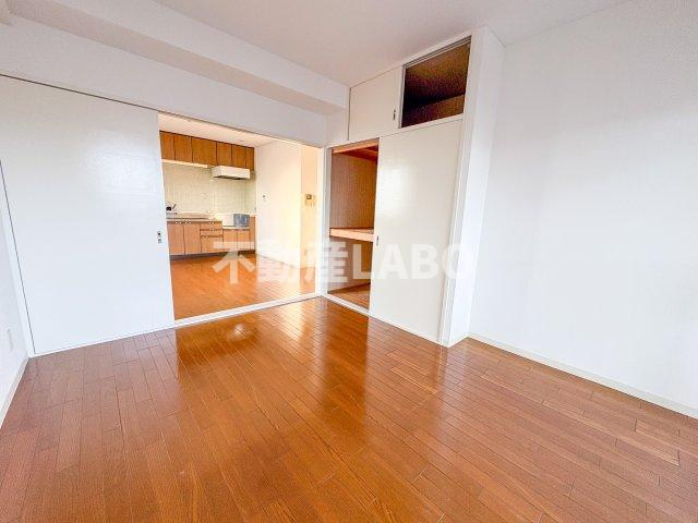 イルプリモ桜川の洋室