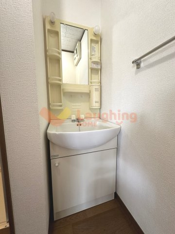 サンハイツ小森野Aの洗面所|コンパクトで使いやすい洗面所