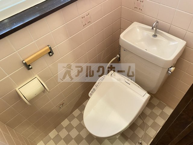 国分東条町一戸建て（SAN）のトイレ