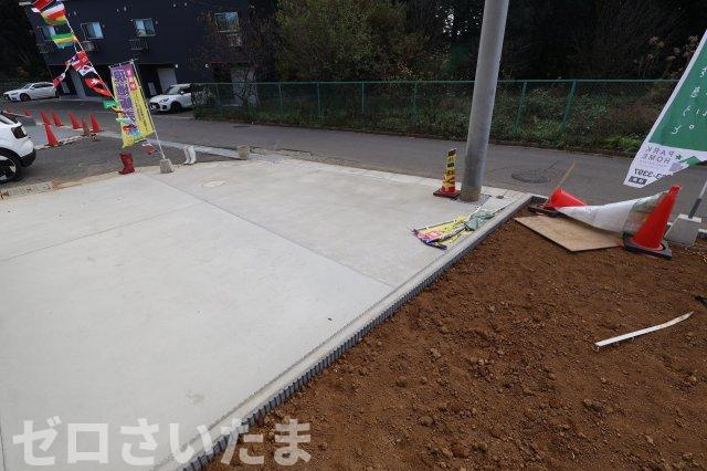 《仲介手数料無料》緑区大字三室615-1新築一戸建てハートフルタウンの駐車場