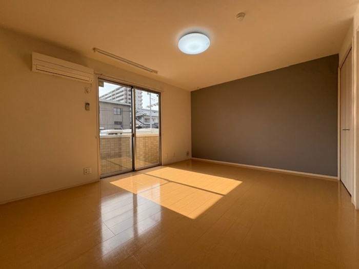 サニーコートの居間・リビング