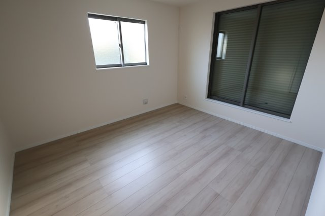 《仲介手数料無料》緑区大字三室615-1新築一戸建てハートフルタウンの洋室