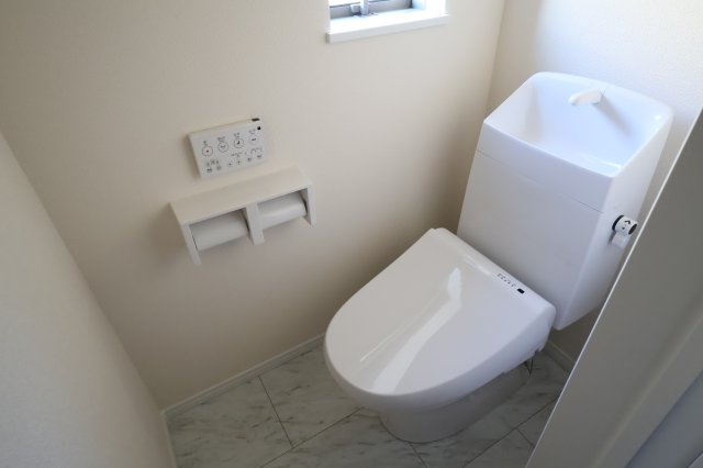 《仲介手数料無料》緑区大字三室615-1新築一戸建てハートフルタウンのトイレ