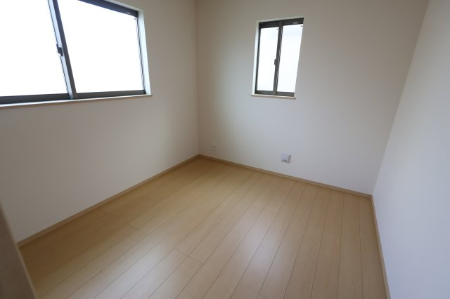 《仲介手数料無料》緑区大字三室615-1新築一戸建てハートフルタウンの洋室