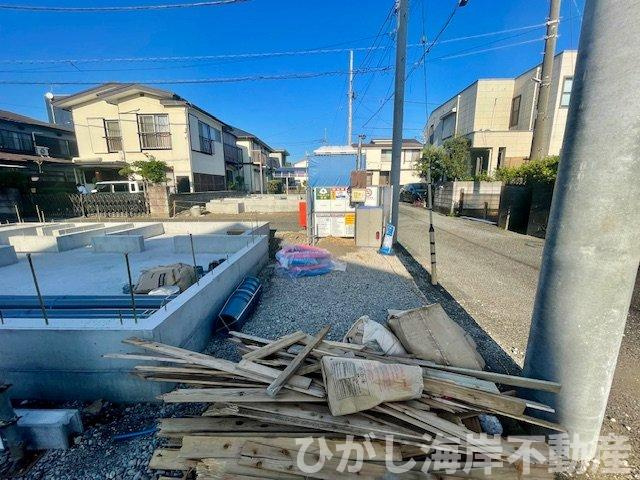 平塚市虹ケ浜　新築戸建　全２棟の駐車場|9月7日撮影　工事中　駐車スペース