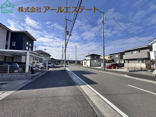姫路市苫編　　　JR「英賀保駅」徒歩14分の前面道路含む現地写真