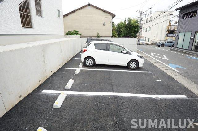 熊本市中央区渡鹿７丁目のアパートの駐車場