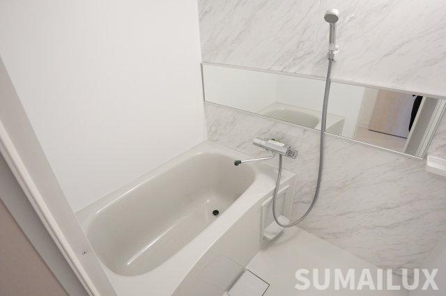 熊本市中央区渡鹿７丁目のアパートの浴室