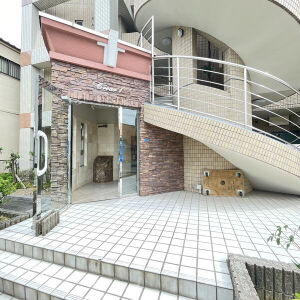 Crear fのエントランス