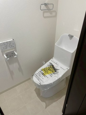 【トイレ】 | ディークラディア鶴見アクロスタワー | 清潔な温水シャワー付きトイレ　お掃除もラクラク