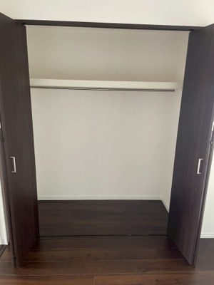 【収納】 | ディークラディア鶴見アクロスタワー | 収納量たっぷりなグローゼットで片付け上手　便利ですね