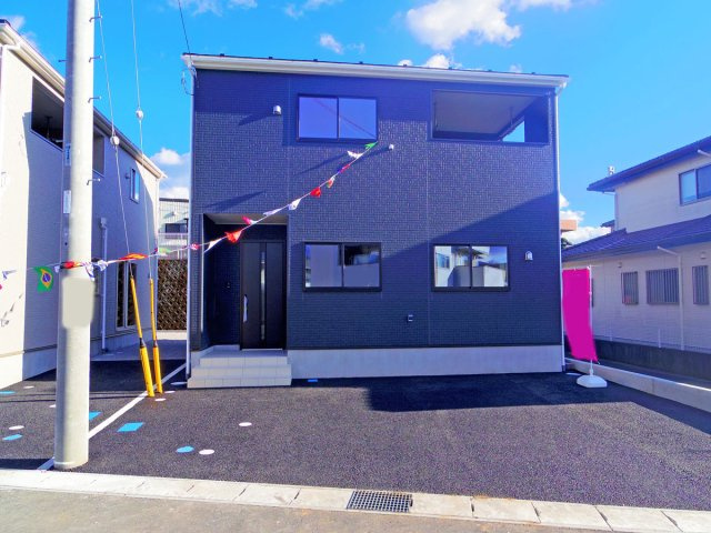 【駐車場】 | 裾野市佐野第7 新築建売分譲住宅 土地＋建物 TW05877 | 裾野市佐野5号棟　駐車スペース ※令和8年1月6日撮影写真