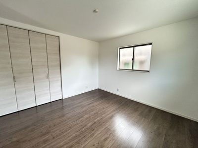 【洋室】 | 馬込町2丁目売家 | 洋室は収納力の良いクローゼット付きです！