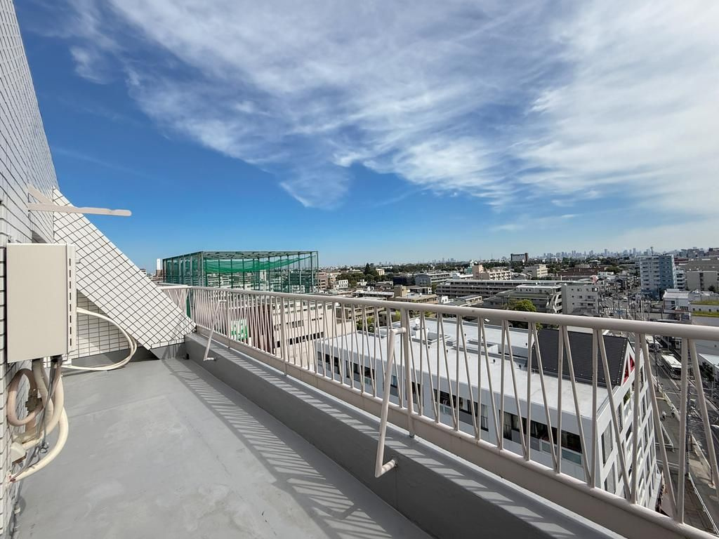 武蔵野市緑町１丁目の中古マンションのバルコニー