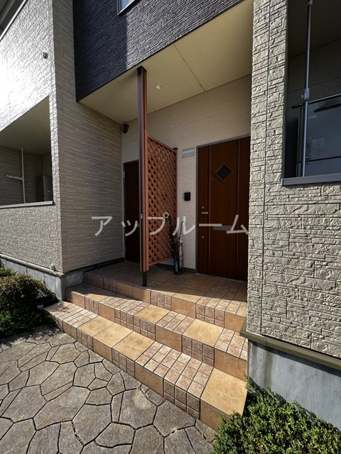 ソシア守山Ⅱのエントランス