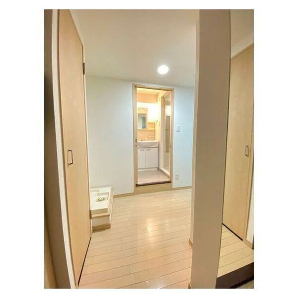 ディオレクレスト東心斎橋の玄関