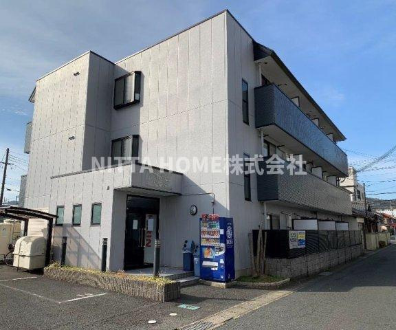 アマデウスの外観|西舞鶴駅やコンビニ、スーパーなどが徒歩圏内です◎