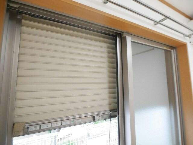 シャッター雨戸