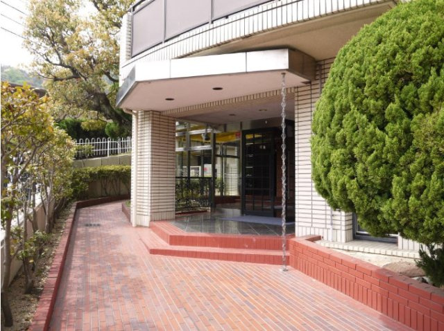 フォーシーズンズ芦屋のエントランス