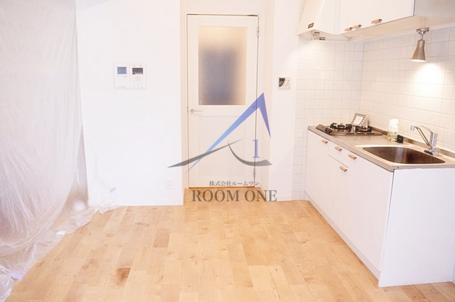 ベルメゾン上野松が谷の居間・リビング|洋室のお部屋です。